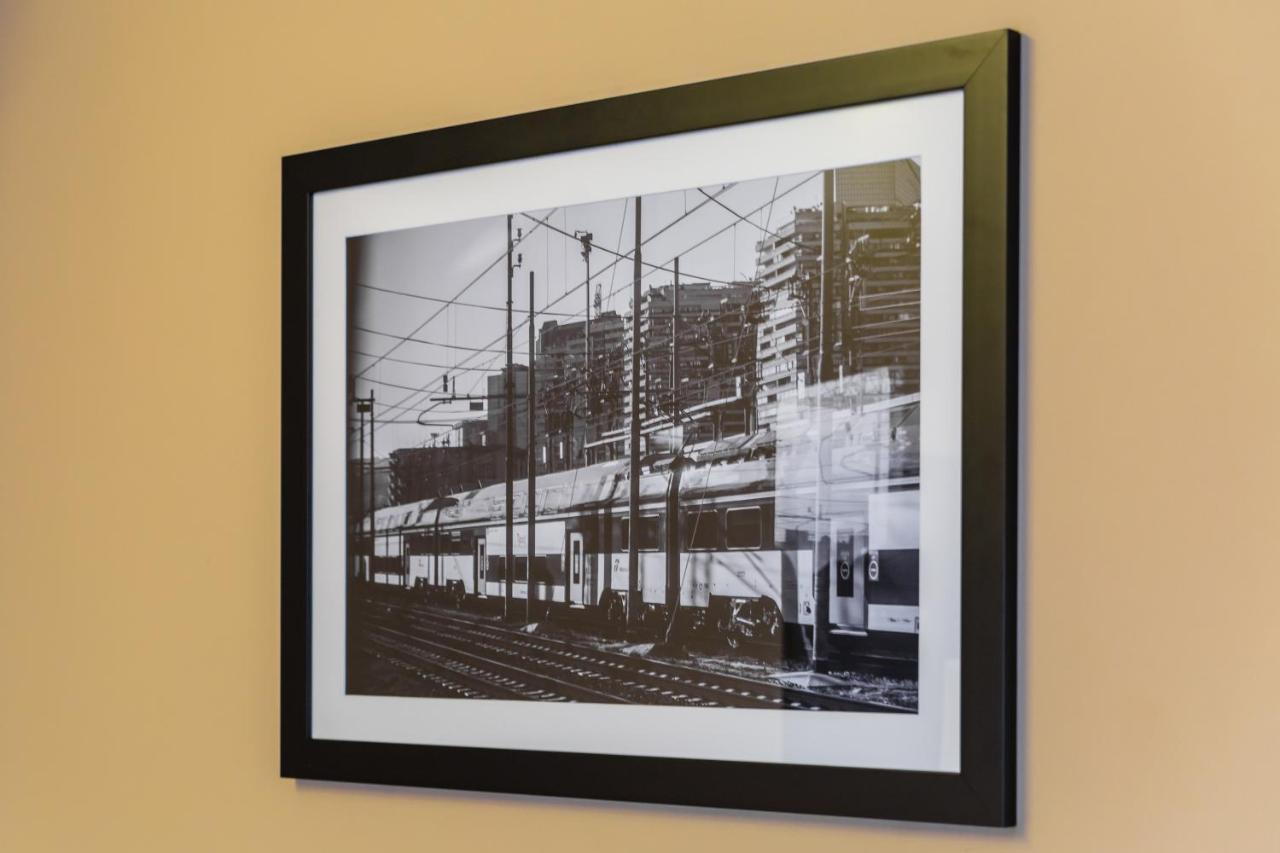 Отель Bh Napoli Railway Экстерьер фото